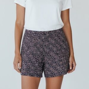 Basic Editions Women’s Lightweight Shorts Comfort Y2K Boho Preppy | Size large